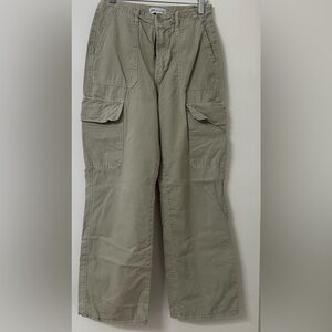 ZARA- ladies Cargo tan Pants